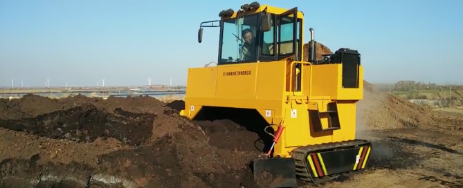 Crawler Type Compost Turner